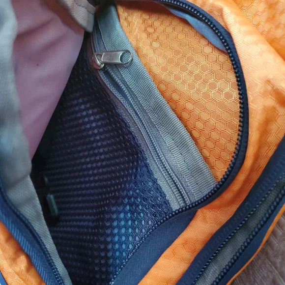 NWOT APEX Shoulder Crossbody Sling Bag, Orange - Picture 4 of 9